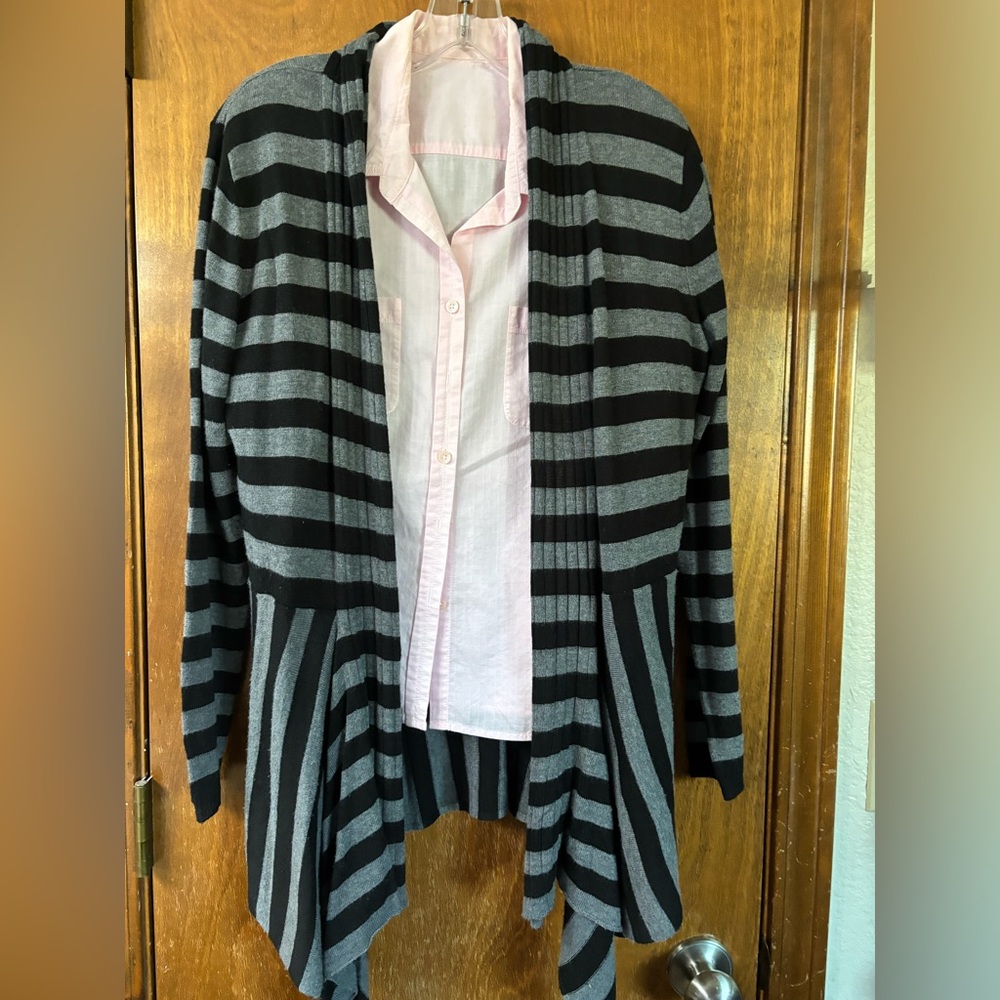 Thin knit striped cardigan, grey and black size M, excellent condition